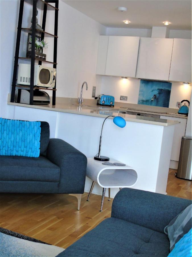 Seaview, Luxury Apartment, 2 Min Walk To Porth Beach Newquay  Luaran gambar