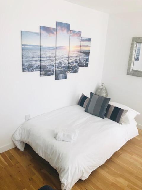 Seaview, Luxury Apartment, 2 Min Walk To Porth Beach Newquay  Luaran gambar