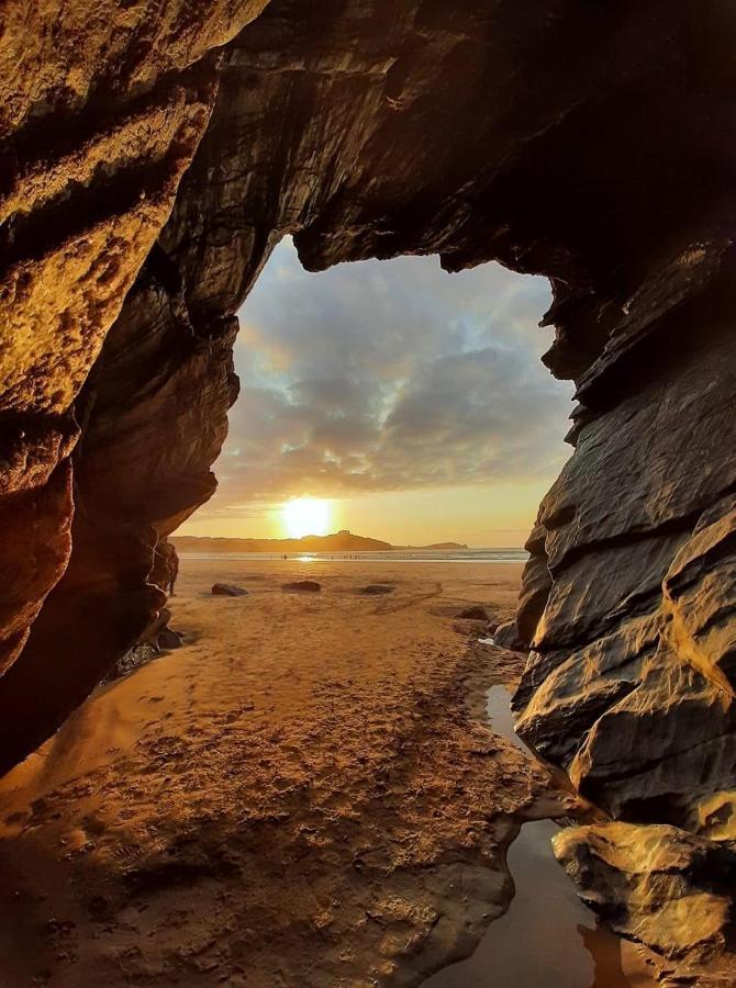 Seaview, Luxury Apartment, 2 Min Walk To Porth Beach Newquay  Luaran gambar