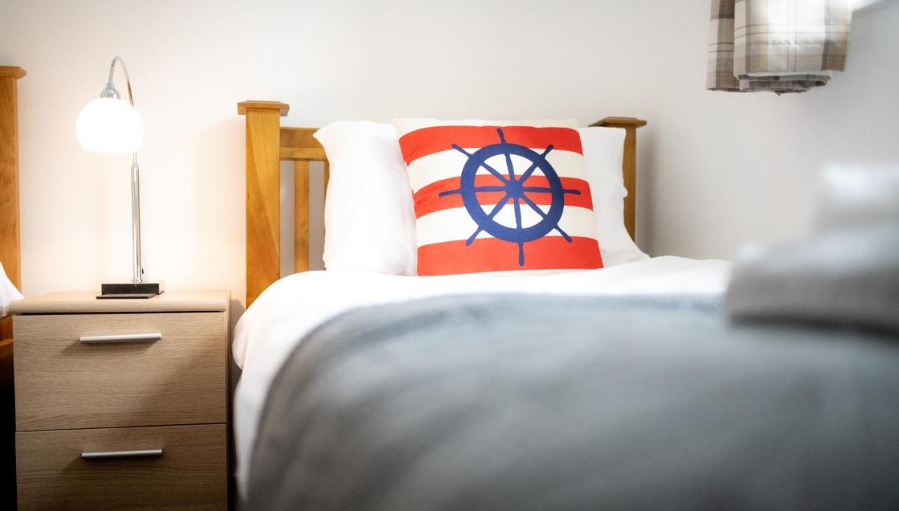 Seaview, Luxury Apartment, 2 Min Walk To Porth Beach Newquay  Luaran gambar